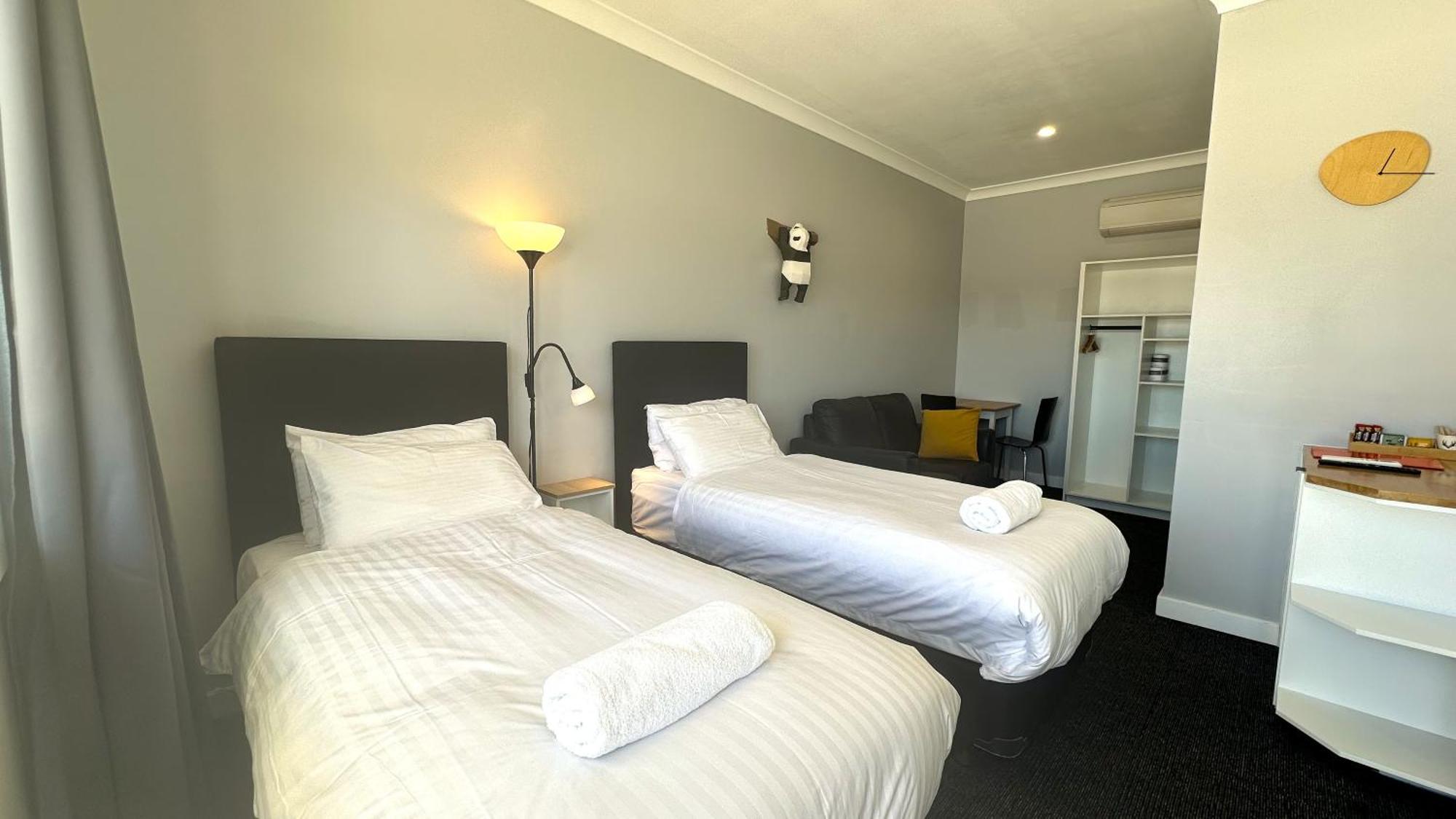 Vikas Motel Джиндабайн Екстериор снимка